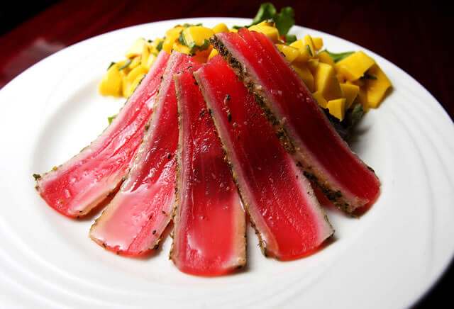 Seared Tuna with Mango Salsa